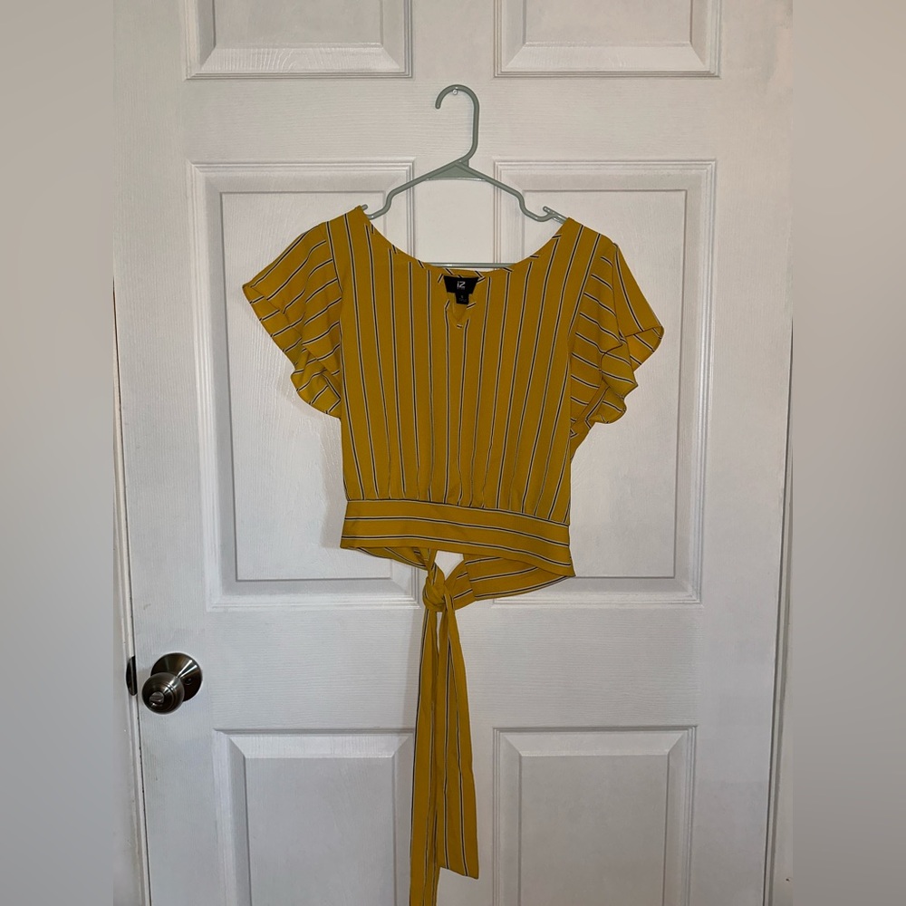 IZbyer Yellow Stripped Tie Shirt Small